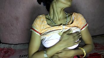 Anita Bhabhi Ki Garmi Bhari Chudai, Padosi Ne Chod Chod Ke Chut Se Muth Nikala