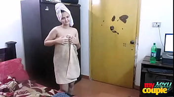 Sonia Bhabhi’s Steamy Post-shower Moans With Audio