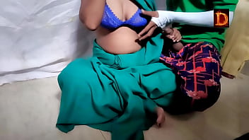 गांव की गर्म परोसन की सारी में जमकर चुदाई