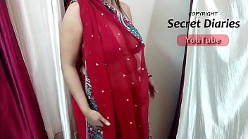 Voluptuous Desi Aunty With Curves In All The Right Places