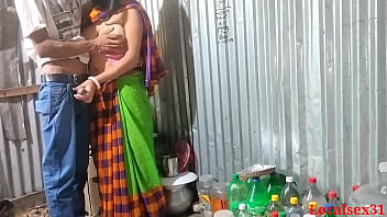 Jamai Ne Saali Ko Chod Kar Rakh Diya