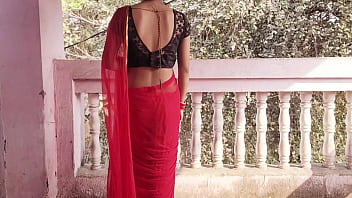 भाभी ने टेरेस पर बुलाकर अपने यार को जमकर चुदाई की