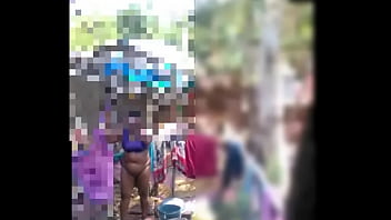 मोटी देसी इंडियन चूतड़ों का मजा