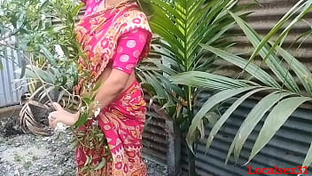 Bengali Desi Bhabhi’s Outdoor Fuck Session With Devar In Red Saree (official Video By Localsex31)